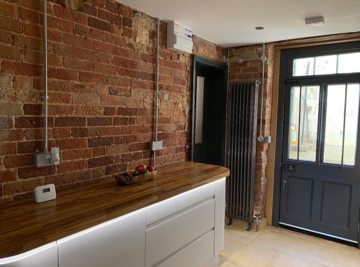 Apartamento Lavish At Montpellier Gardens